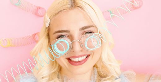 Whole New Art of Fashion With Amazing Women’s Glasses
